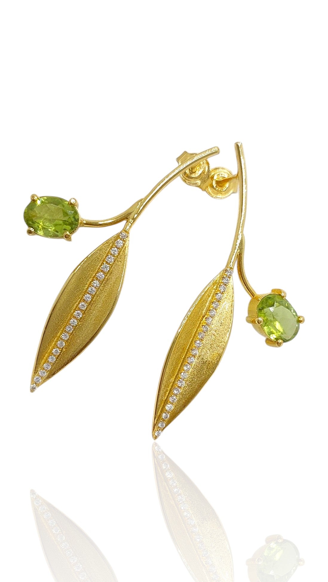 18k Diamonds Olive Leaf