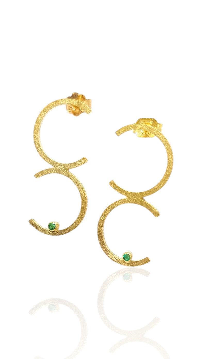 14k Gold Earring with Emerald gemstone