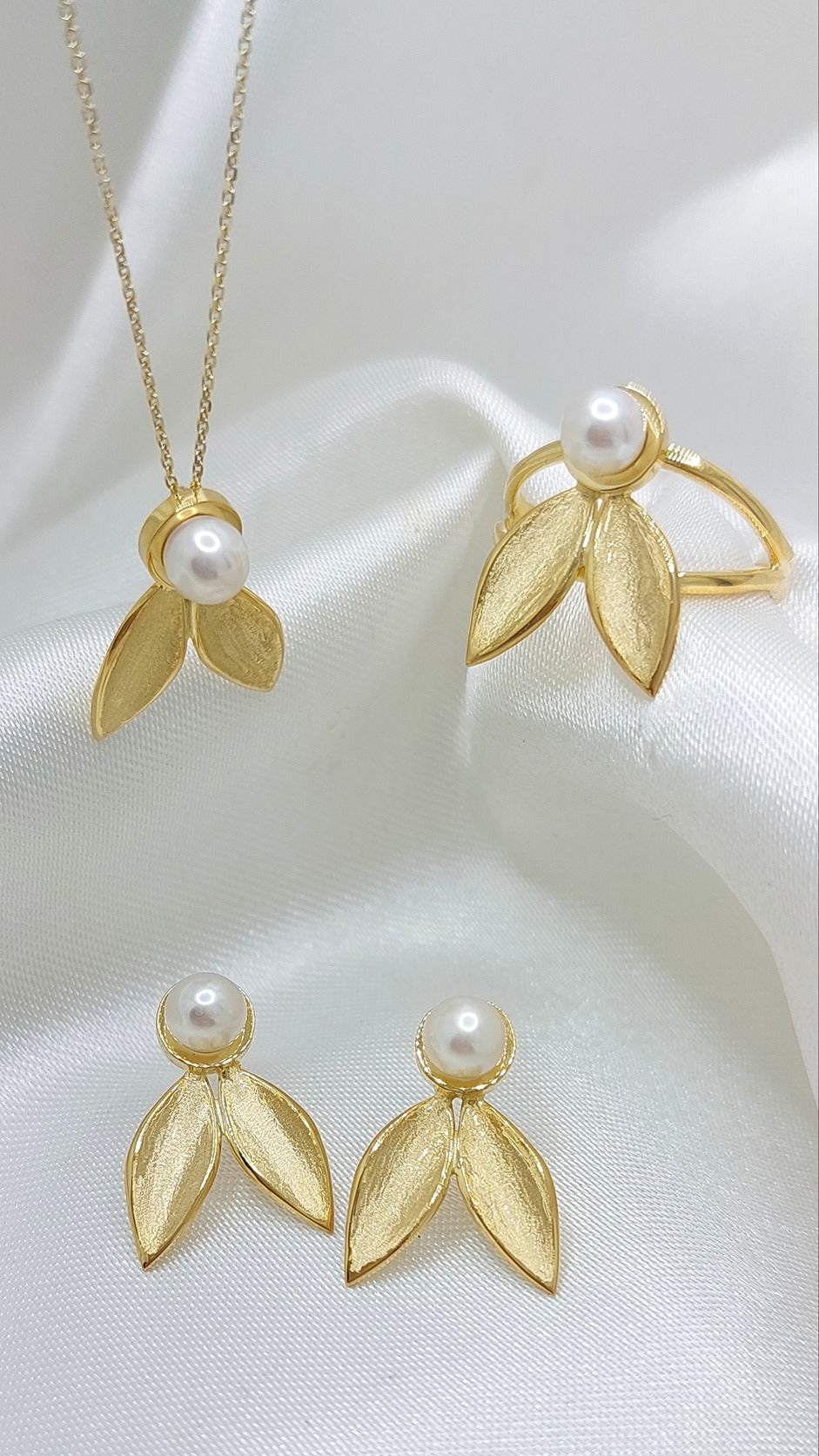 Gold Olive Leaf Necklace with Pearls