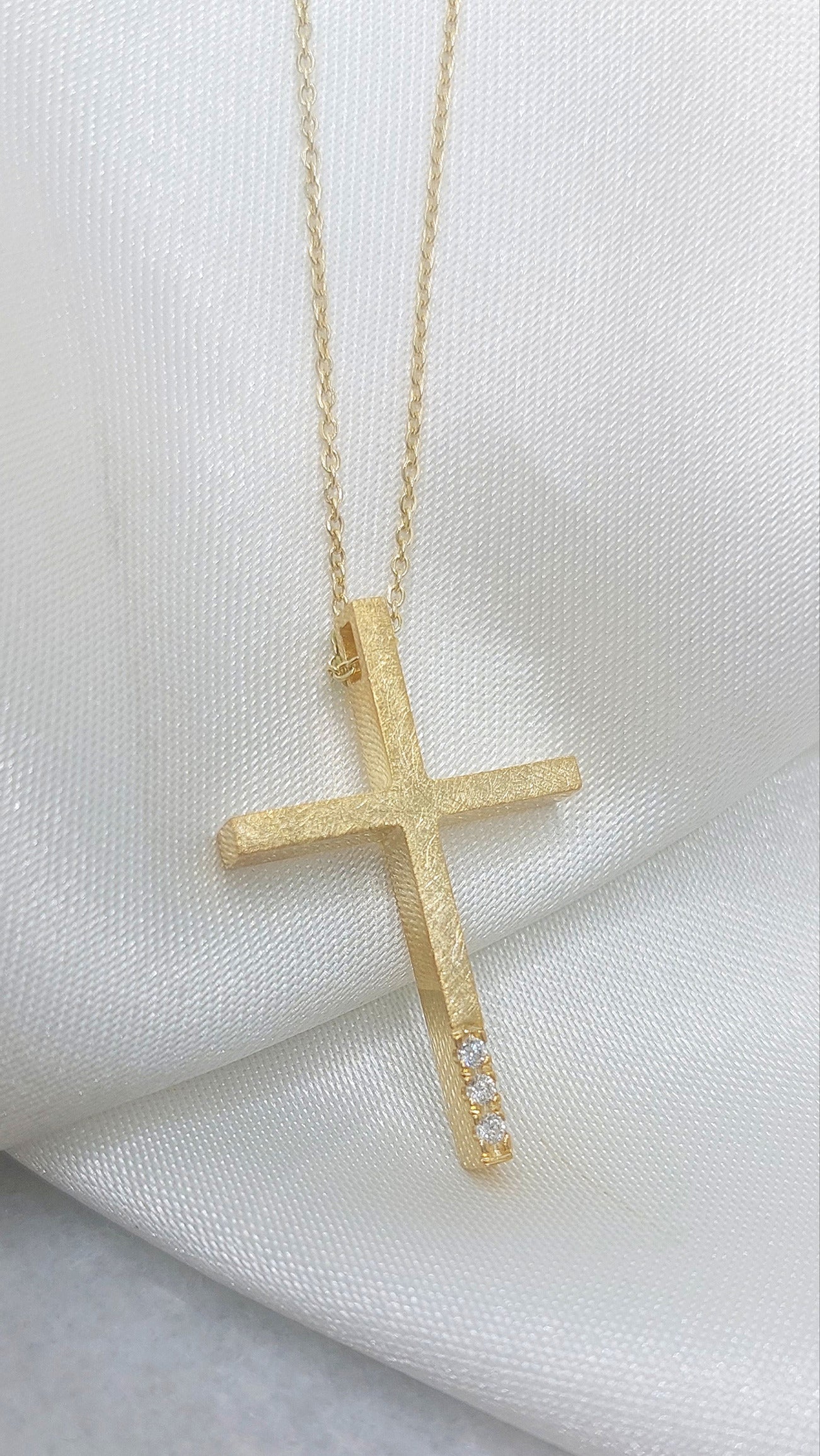 14k Diamonds Gold Cross