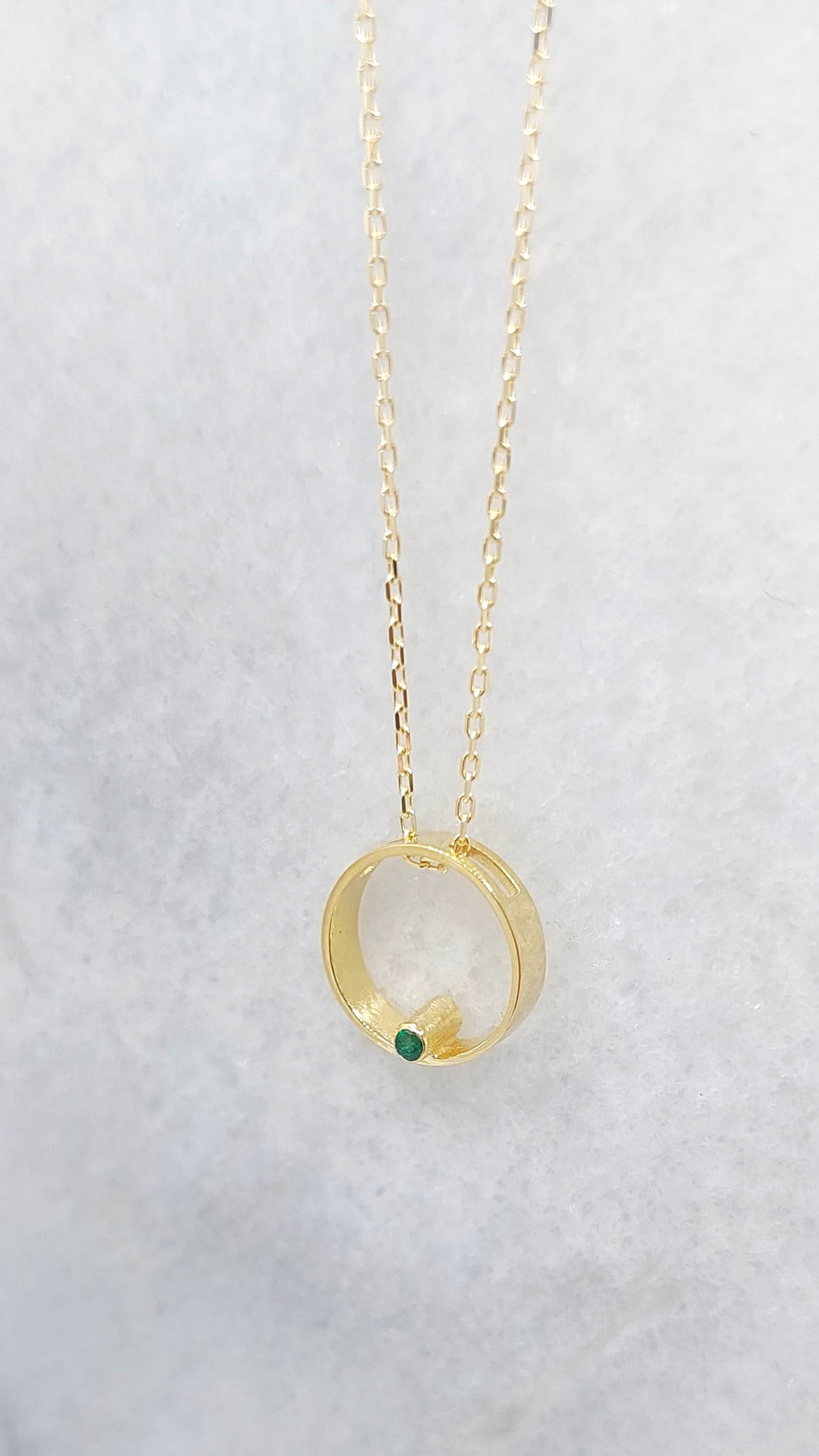 14k Gold Circle Necklace