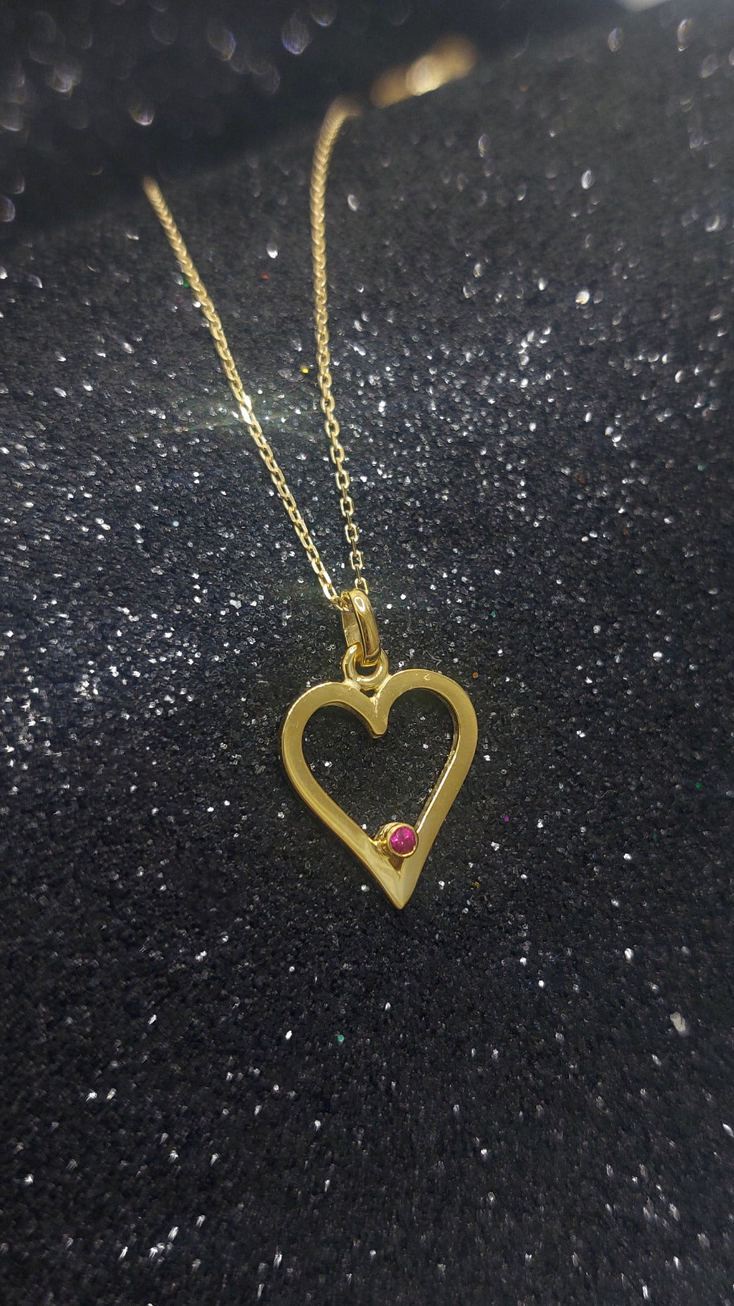 Minimal Heart Gold Necklace