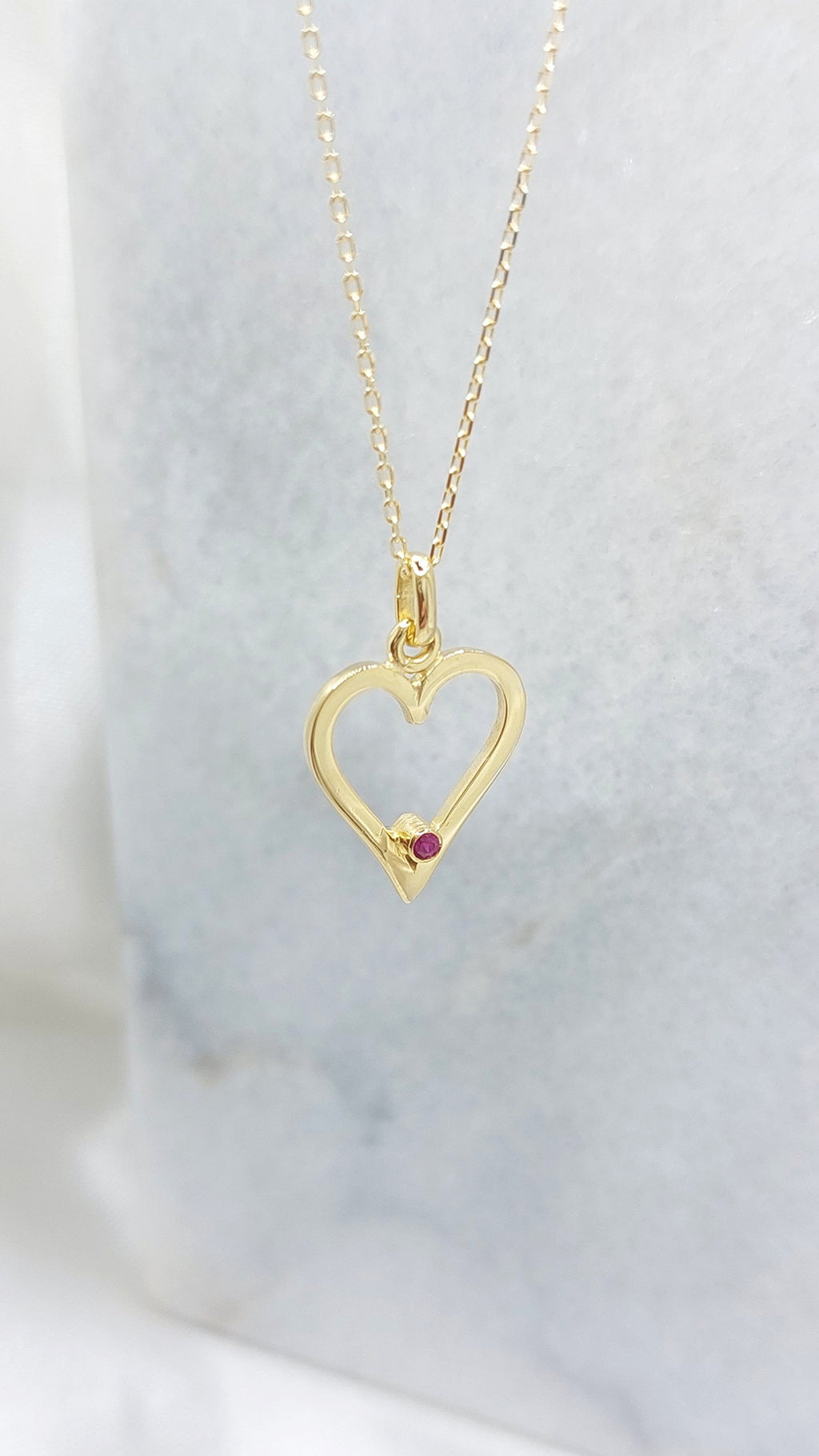 Minimal Heart Gold Necklace