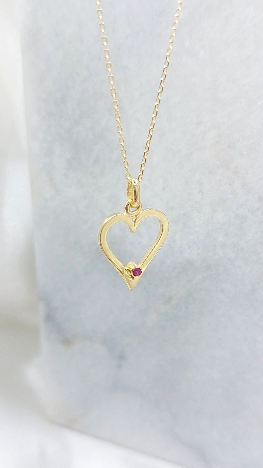 Minimal Heart Gold Necklace