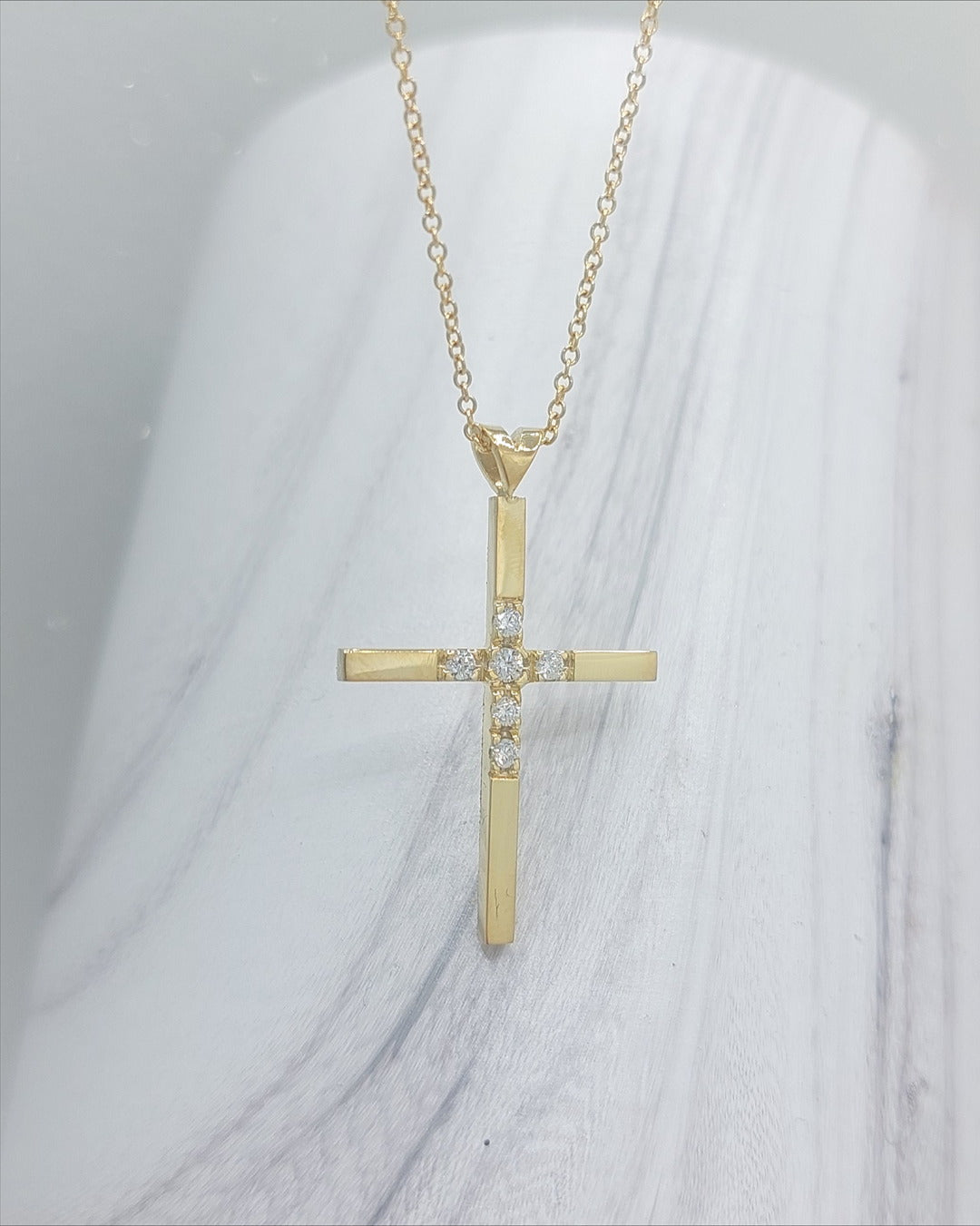 Minimal Gold Cross
