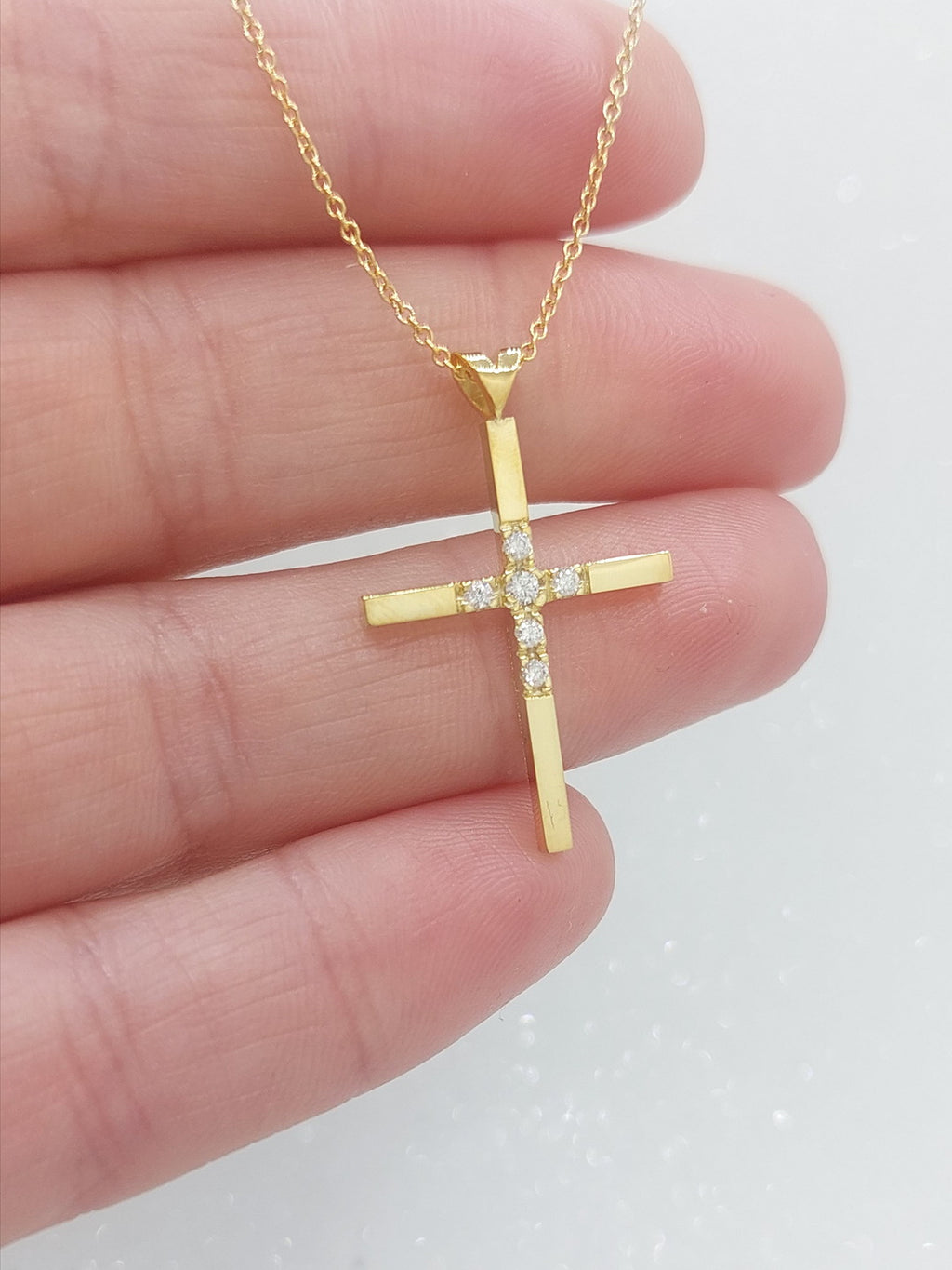 Minimal Gold Cross